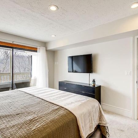Lux Retro Getaway W/ Ober & Smoky Mtn Views! Gatlinburg Exterior foto