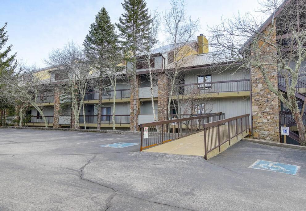 Lux Retro Getaway W/ Ober & Smoky Mtn Views! Gatlinburg Exterior foto